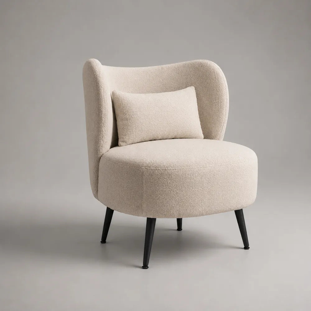 Fauteuil lounge rembourré en tissu polyester beige avec pieds en acier noir 75 x 80 x 85 cm