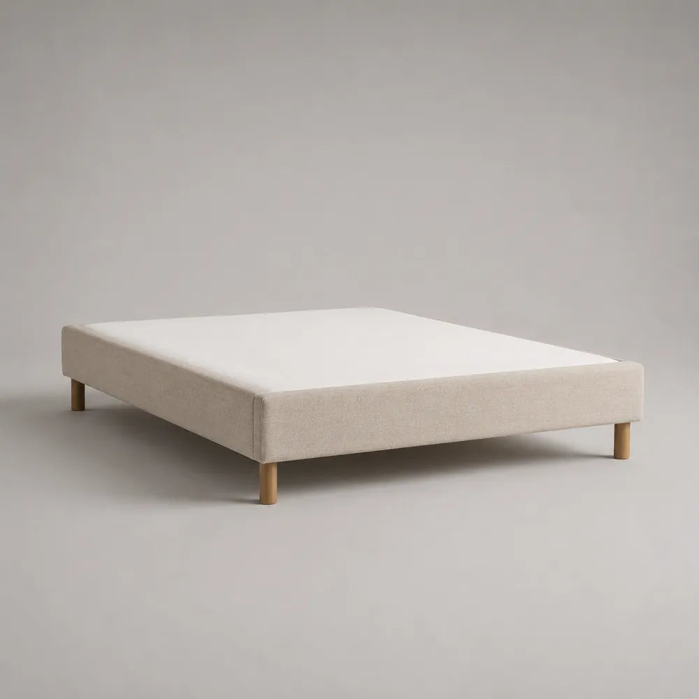 Lit double rectangulaire tissu polyester beige avec cadre rembourré sans tête de lit 160 x 200 cm